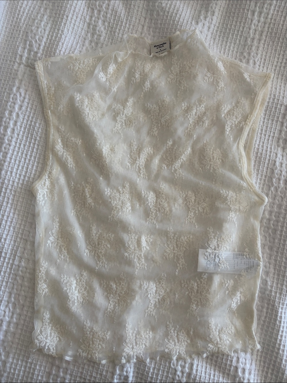 Abercrombie & Fitch Ivory Lace Mock Neck Sleeveless Camisole